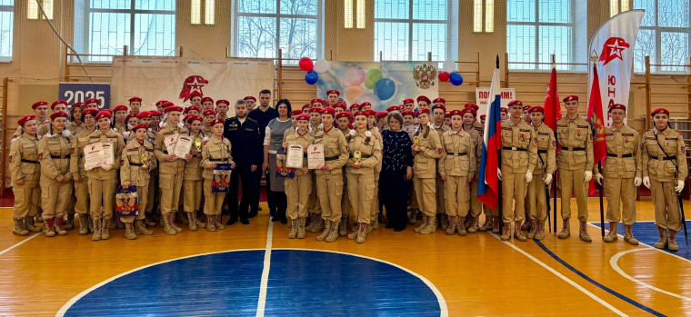 Торжественное закрытие месячника оборонно-массовой и военно-патриотической работы.